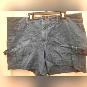 Cargo jean shorts